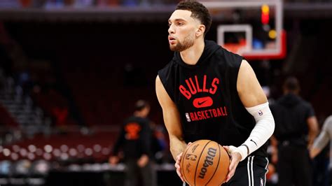 LaVine motivated to make history at 3.